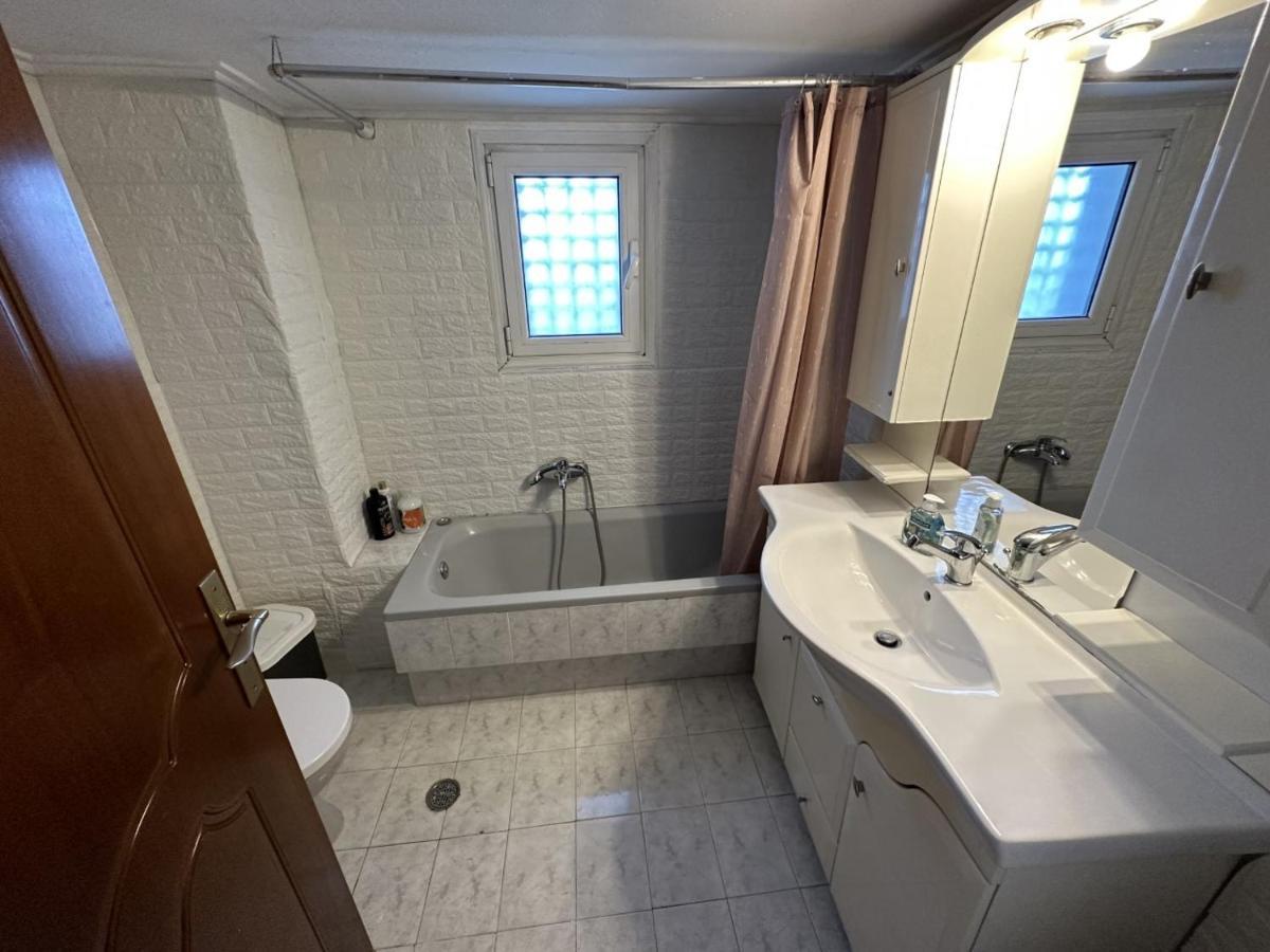 Alimos Marina Huge 3Bd Apartment Athén Kültér fotó